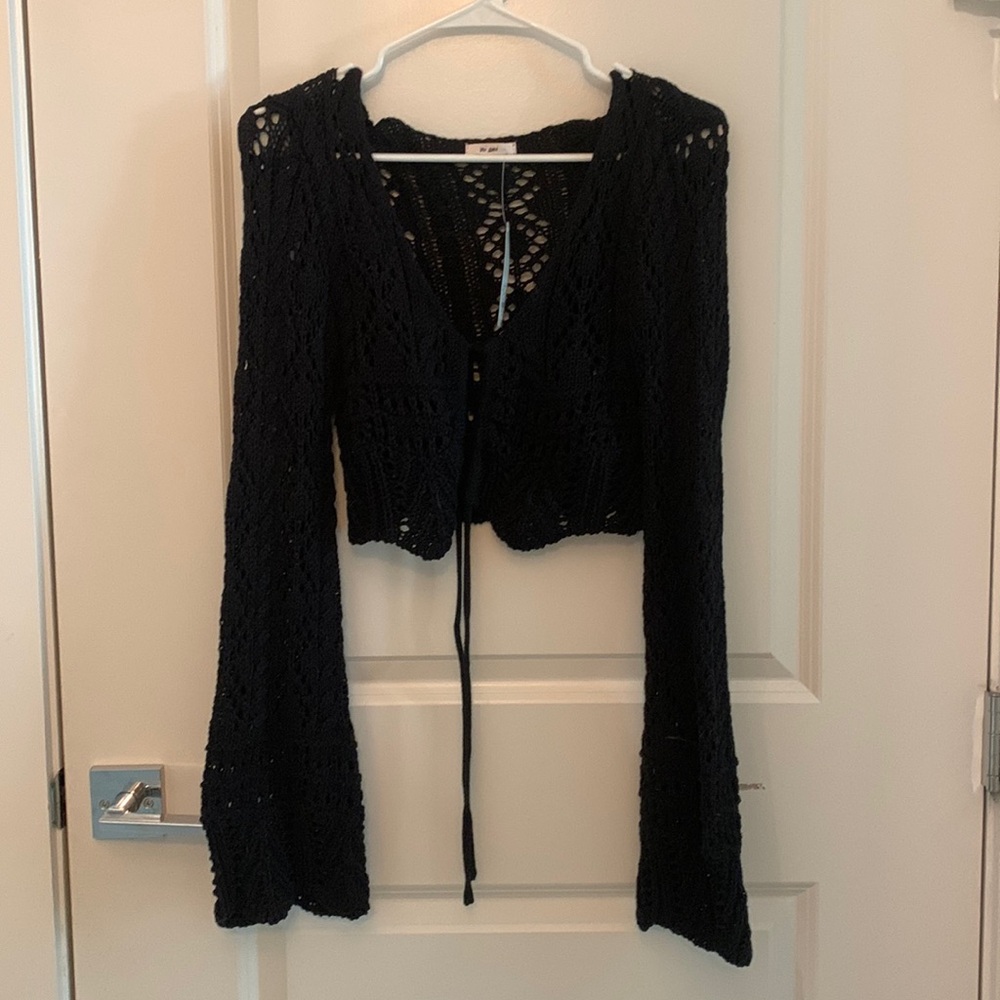 Mi ami crochet bell sleeved crop